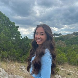 Meet your Posher, Bailey